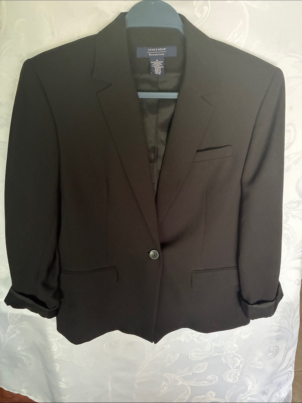 Jones Wear Black Single-Button Blazer